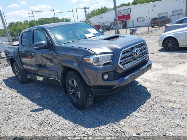 toyota tacoma 2017 5tfcz5an3hx111235