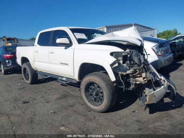 toyota tacoma 2017 5tfcz5an4hx063275