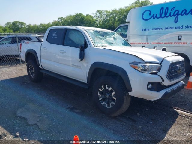 toyota tacoma 2018 5tfcz5an4jx161891