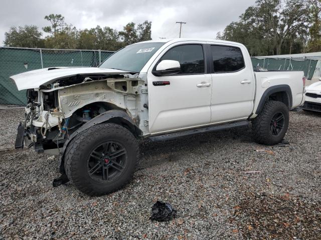 toyota tacoma dou 2018 5tfcz5an5jx151970