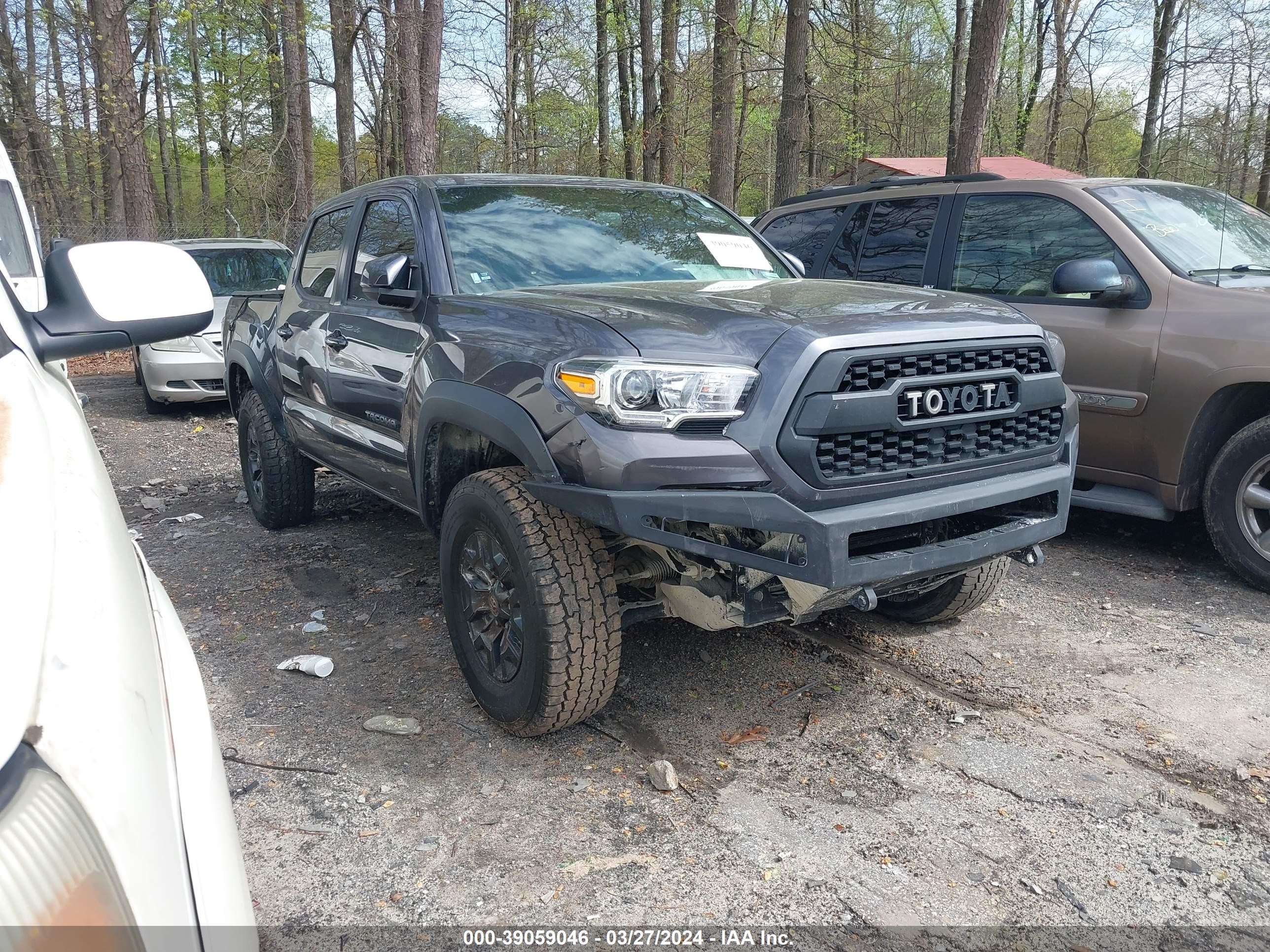 toyota tacoma 2017 5tfcz5an6hx075802