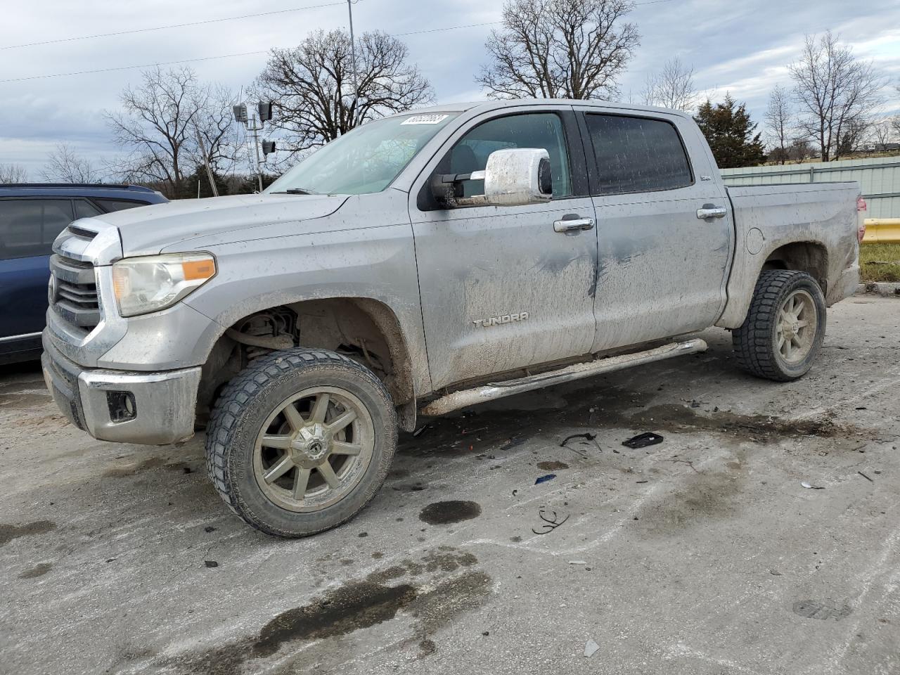 toyota tundra 2014 5tfdm5f12ex055311