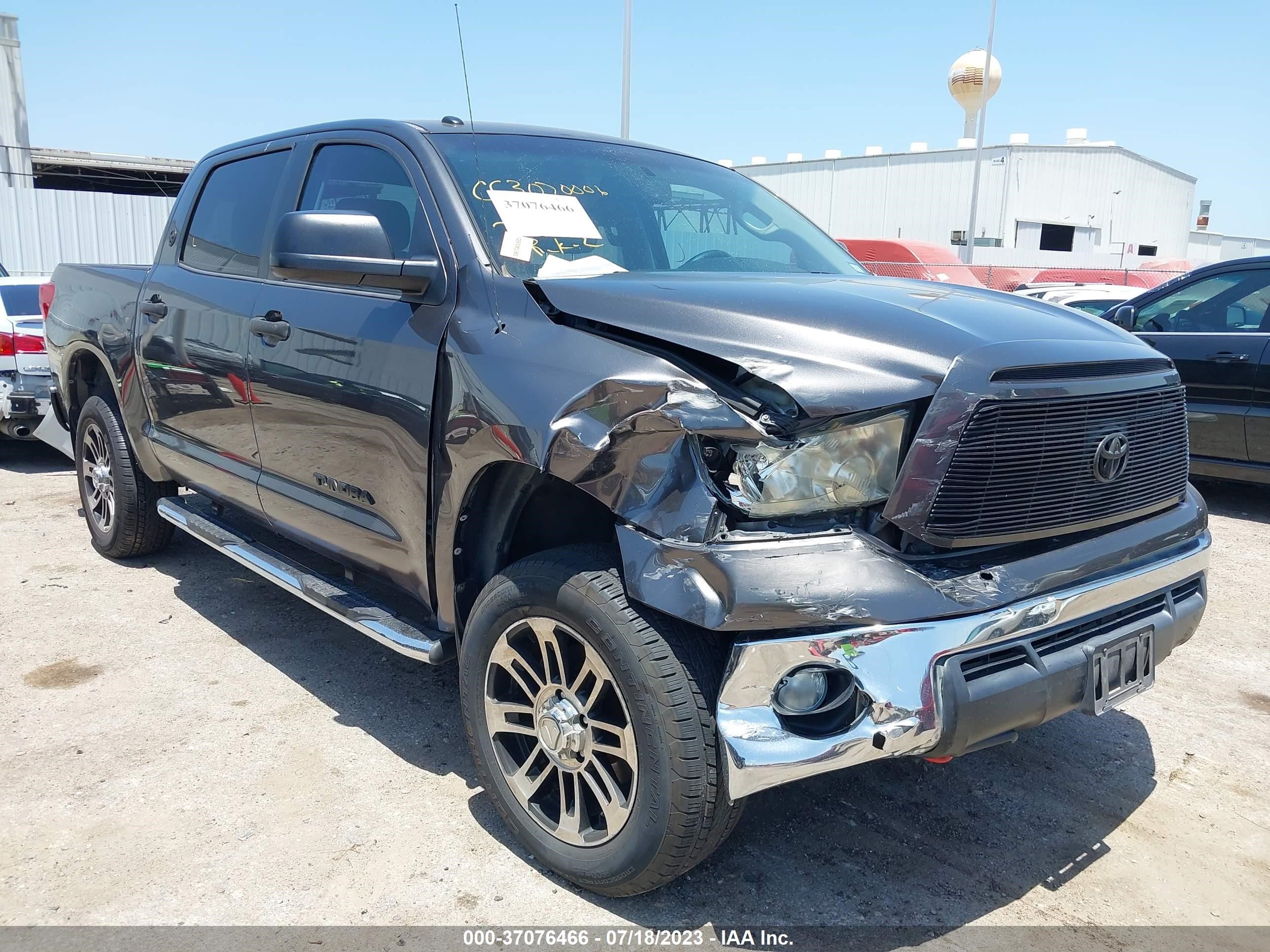 toyota tundra 2013 5tfdm5f1xdx047245