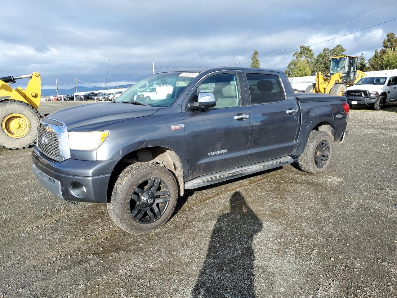 toyota tundra 2007 5tfdv58177x031597