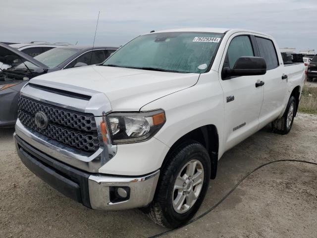 toyota tundra cre 2018 5tfdw5f10jx685915