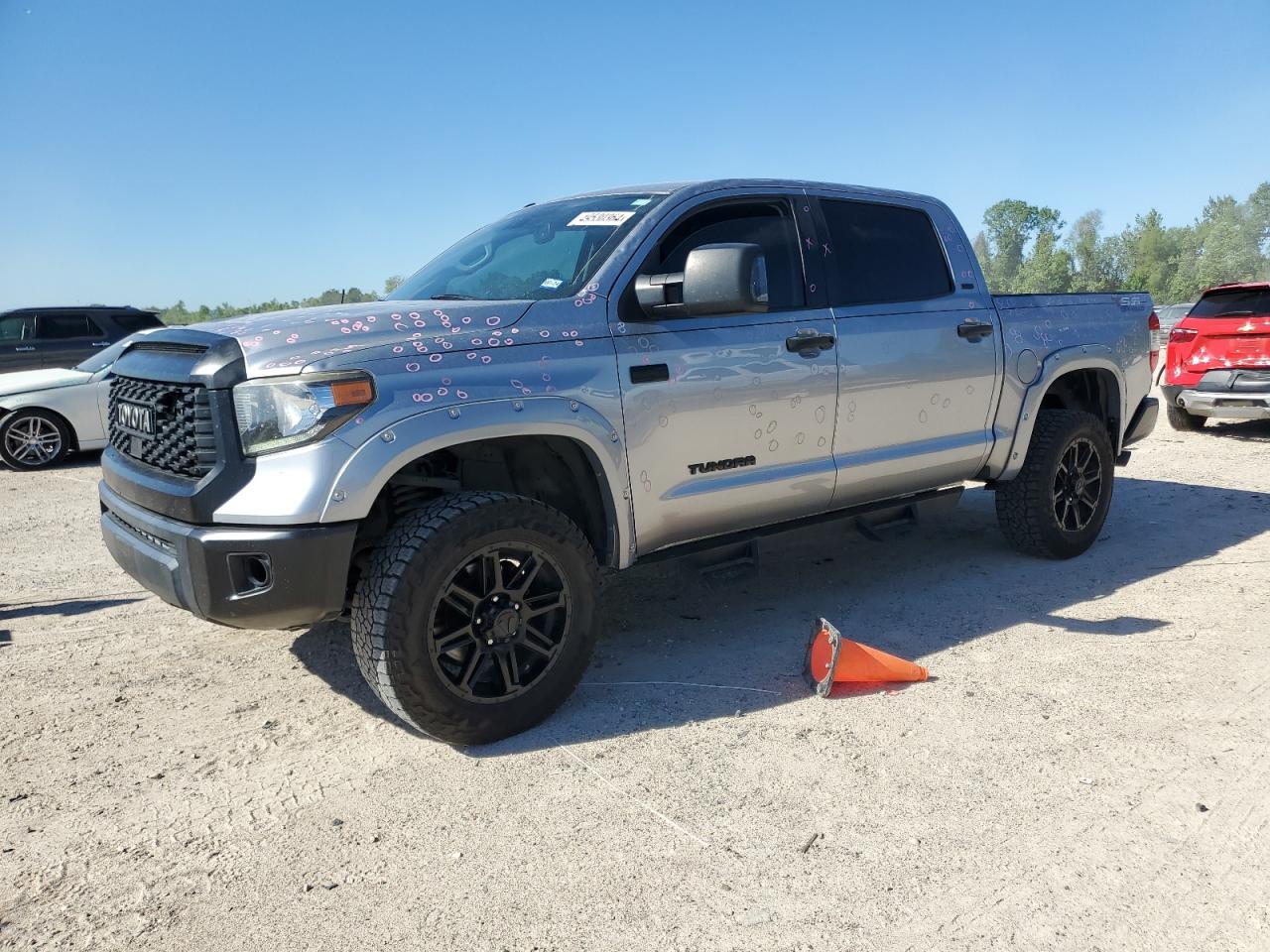 toyota tundra 2019 5tfdw5f10kx843087