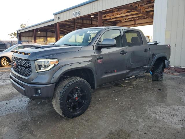 toyota tundra cre 2018 5tfdw5f15jx758812