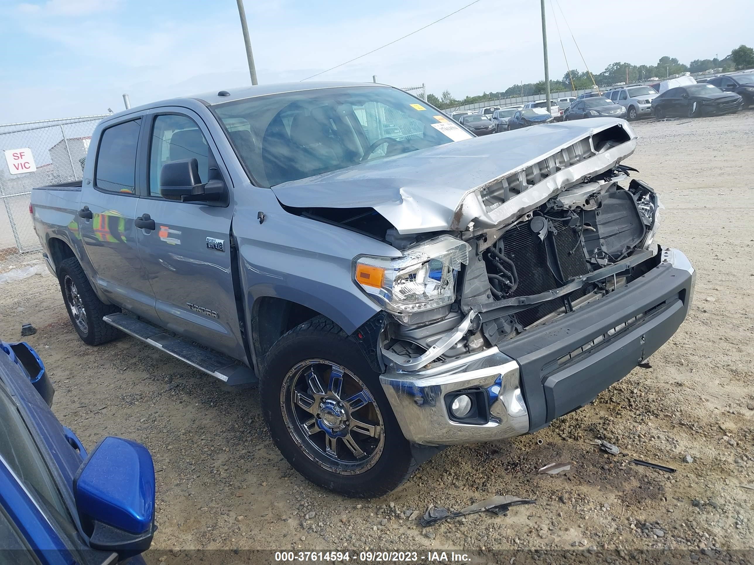 toyota tundra 2014 5tfdw5f19ex382492