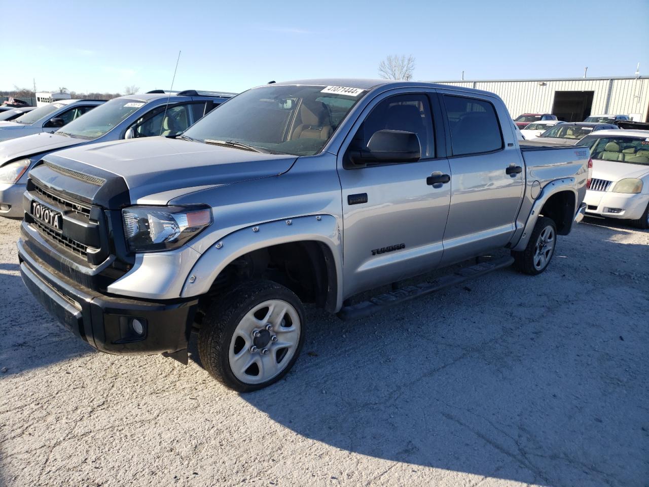 toyota tundra 2016 5tfdw5f1xgx490042