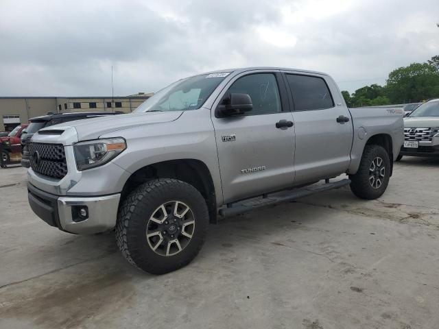 toyota tundra 2018 5tfdy5f10jx688145