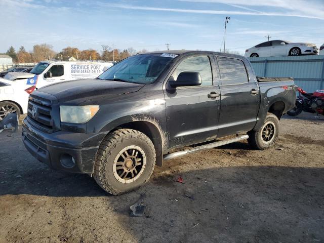 toyota tundra cre 2010 5tfdy5f13ax124327