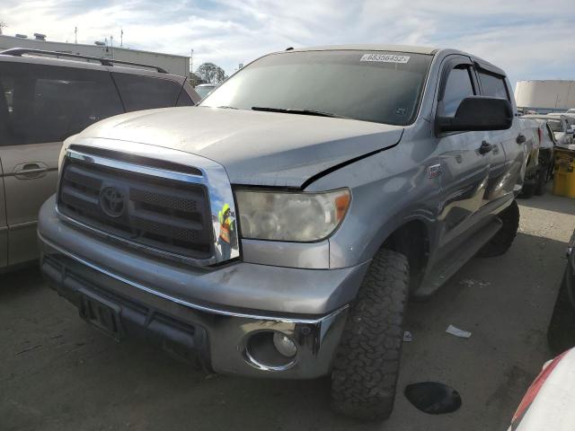 toyota tundra cre 2010 5tfdy5f14ax140441