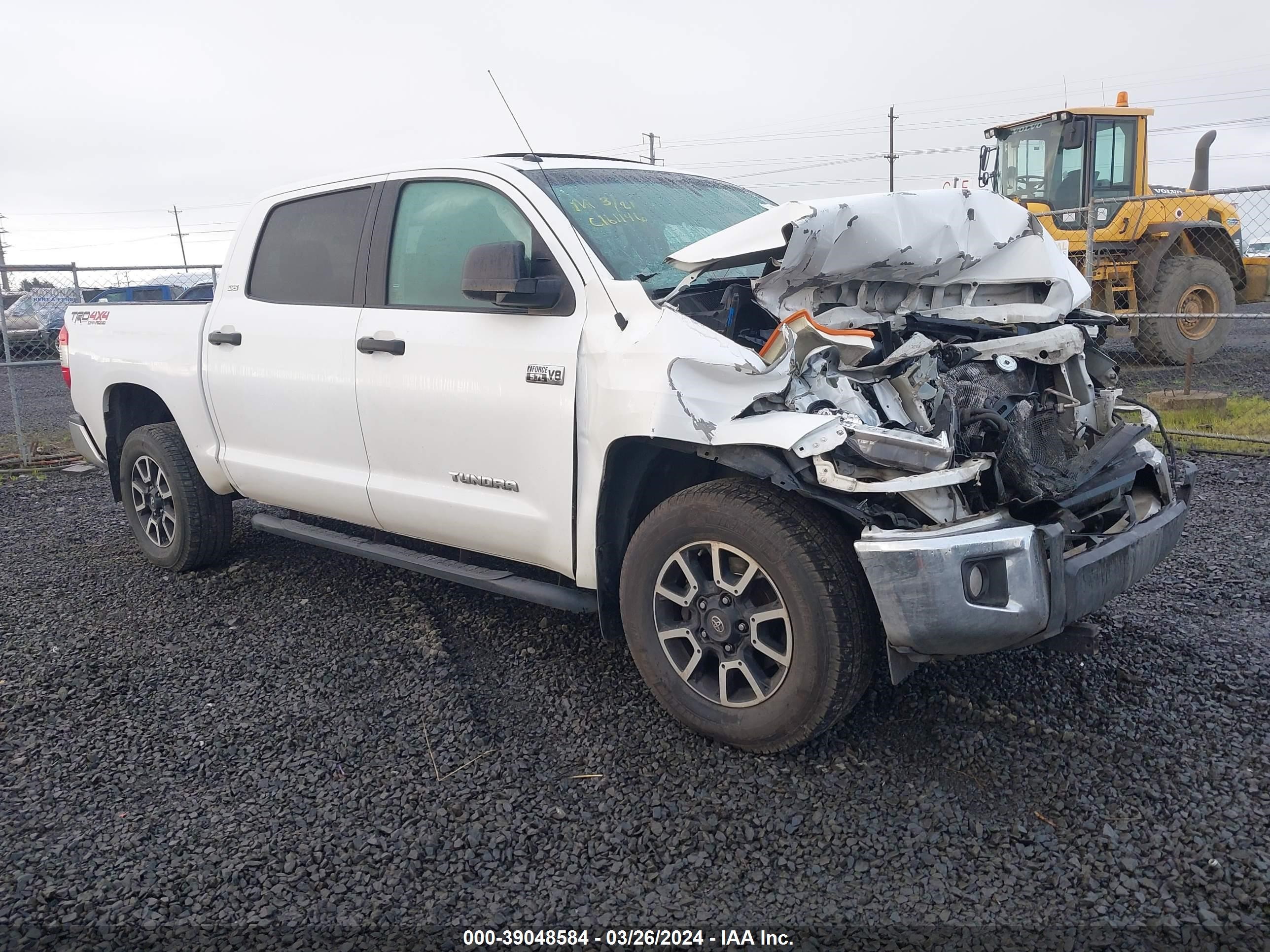 toyota tundra 2016 5tfdy5f16gx510751