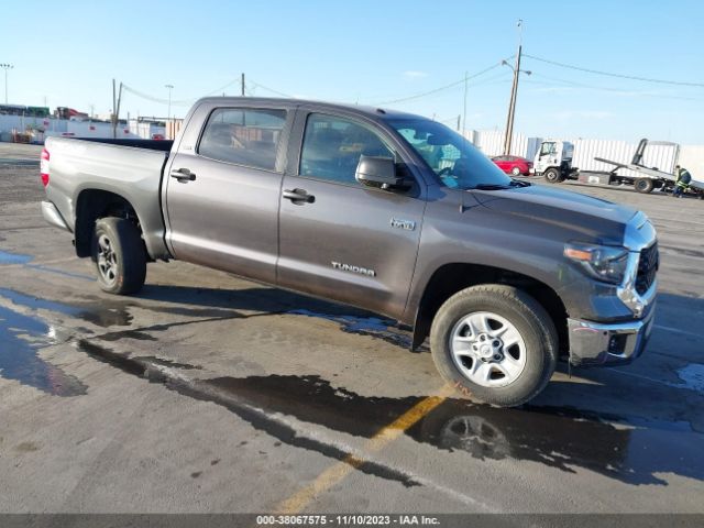 toyota tundra 2018 5tfdy5f1xjx756435