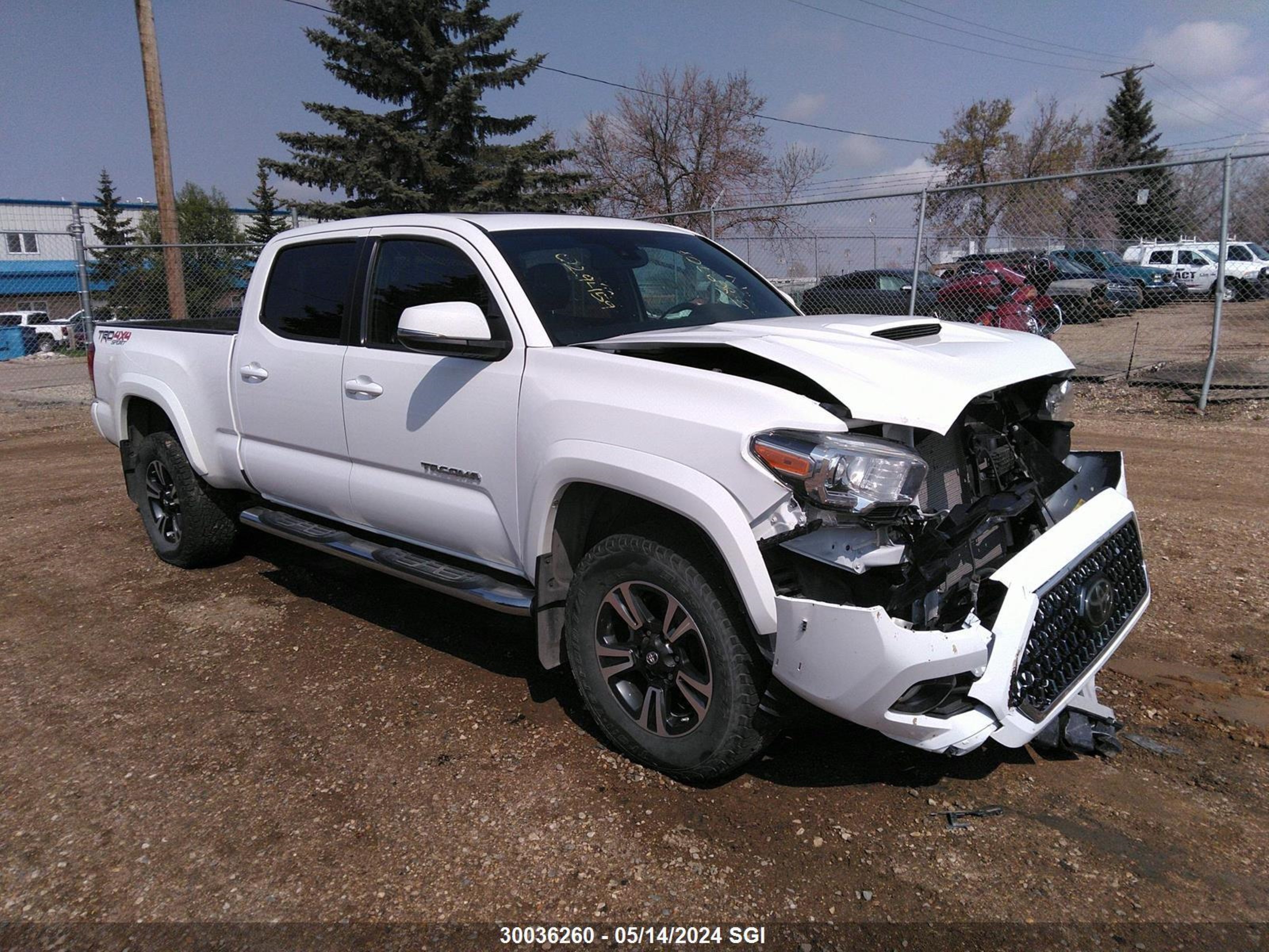 toyota tacoma 2018 5tfdz5bn8jx029459