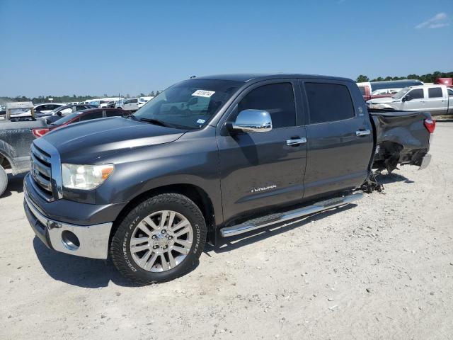 toyota tundra cre 2013 5tfem5f10dx062972