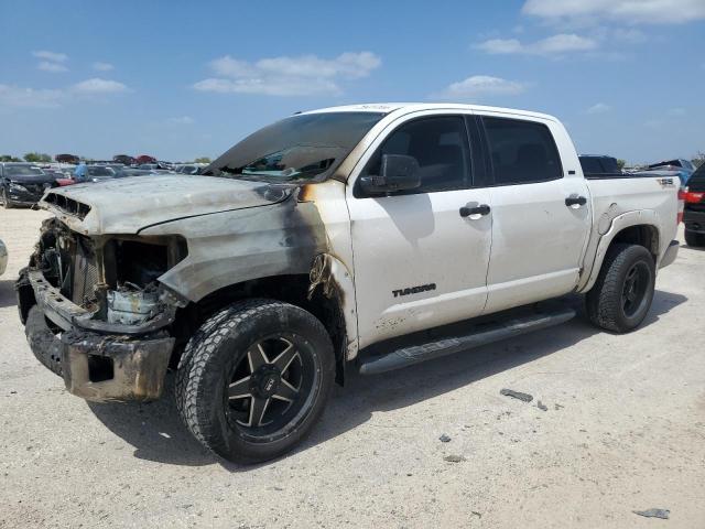 toyota tundra cre 2017 5tfem5f11hx121291