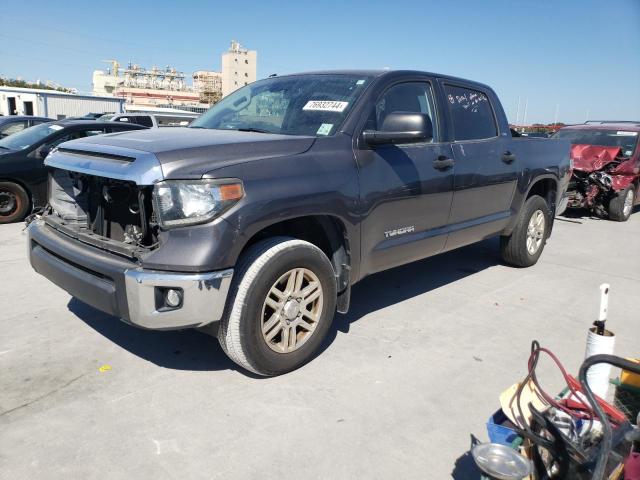 toyota tundra cre 2018 5tfem5f14jx132405