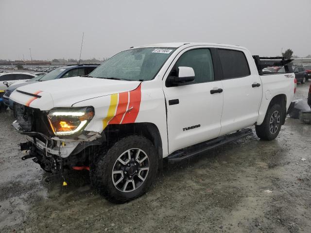 toyota tundra cre 2016 5tfey5f10gx201510