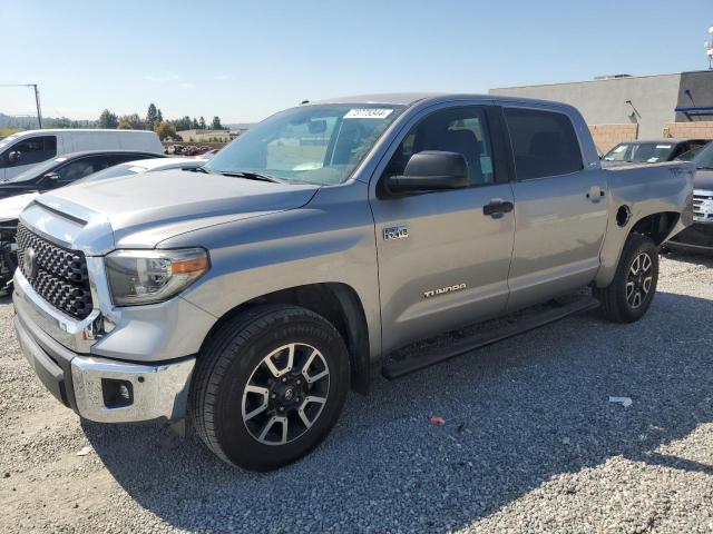 toyota tundra cre 2018 5tfey5f14jx235943