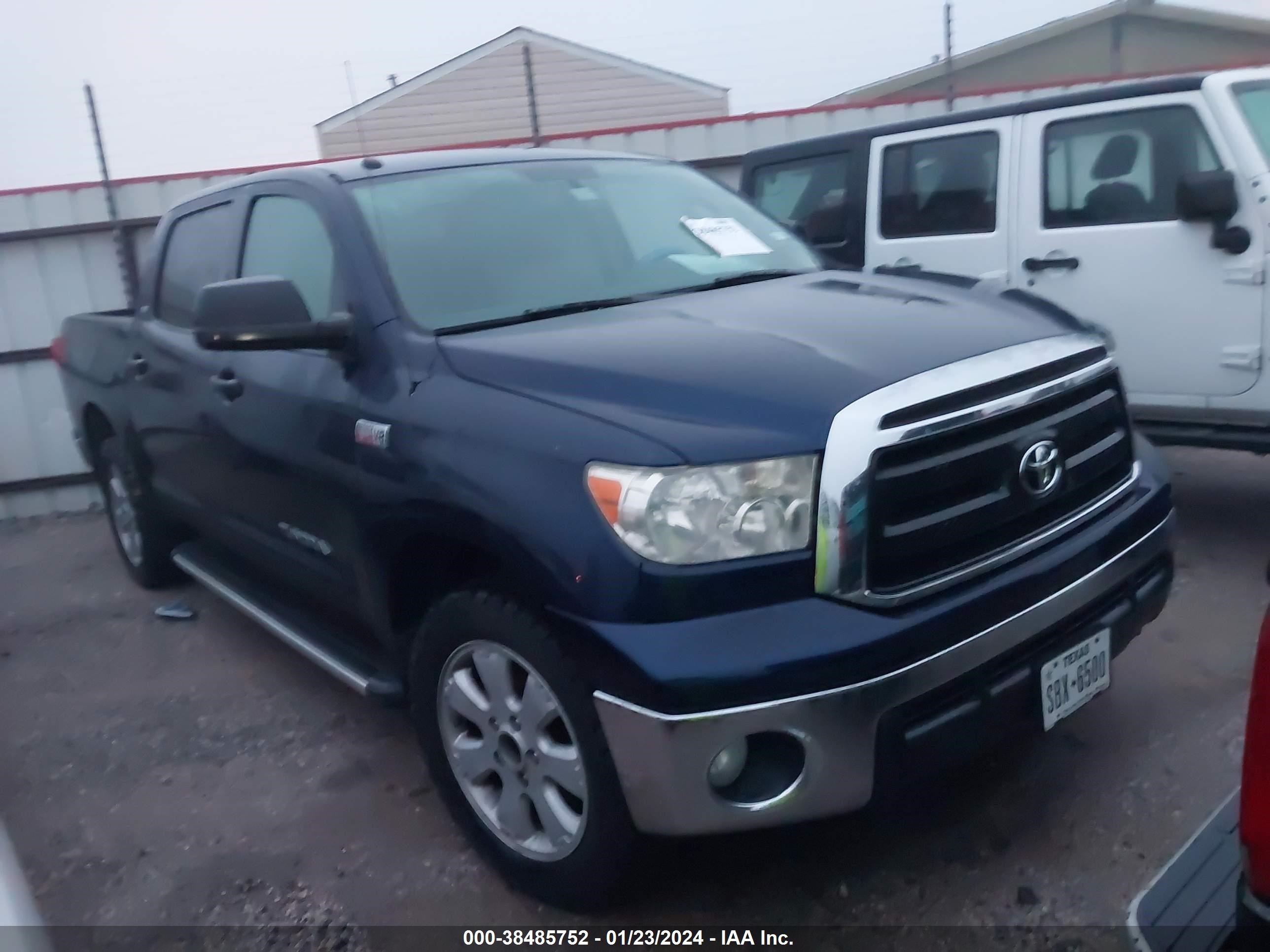 toyota tundra 2011 5tfey5f17bx111134