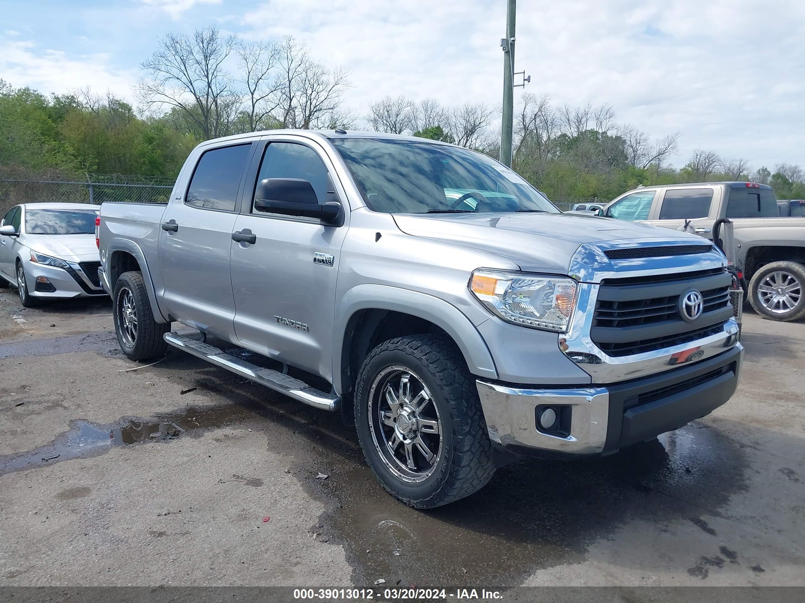 toyota tundra 2014 5tfey5f17ex171290