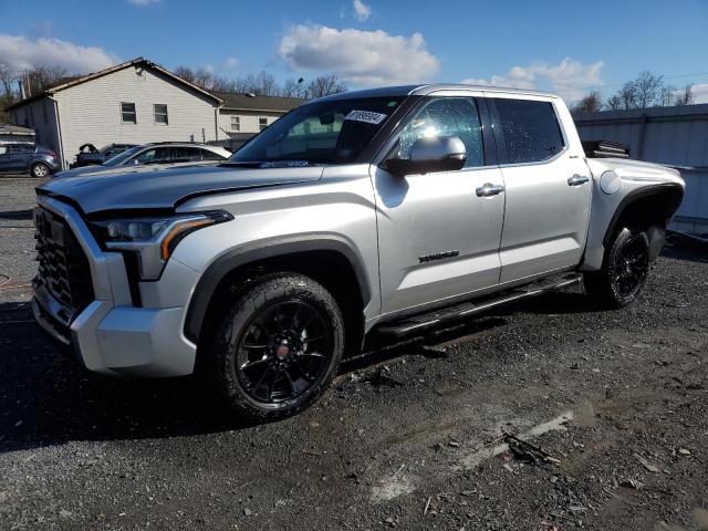 toyota tundra cre 2023 5tfjc5db9px028921