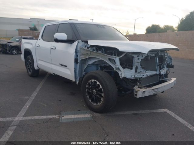 toyota tundra cre 2022 5tfla5ab0nx008542