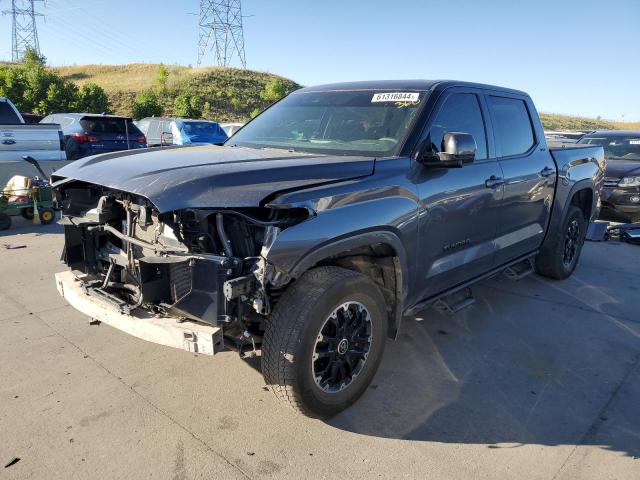 toyota tundra cre 2022 5tfla5db2nx004407