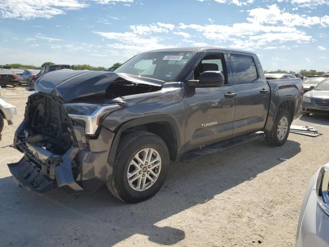 toyota tundra cre 2022 5tfla5db8nx018800