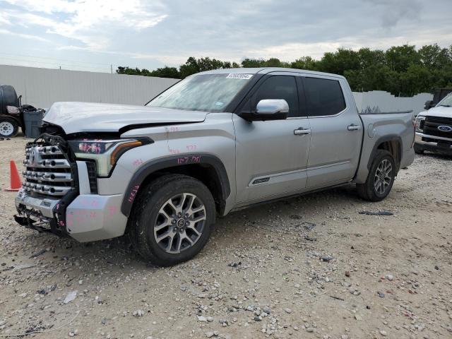 toyota tundra cre 2022 5tfma5db8nx010569