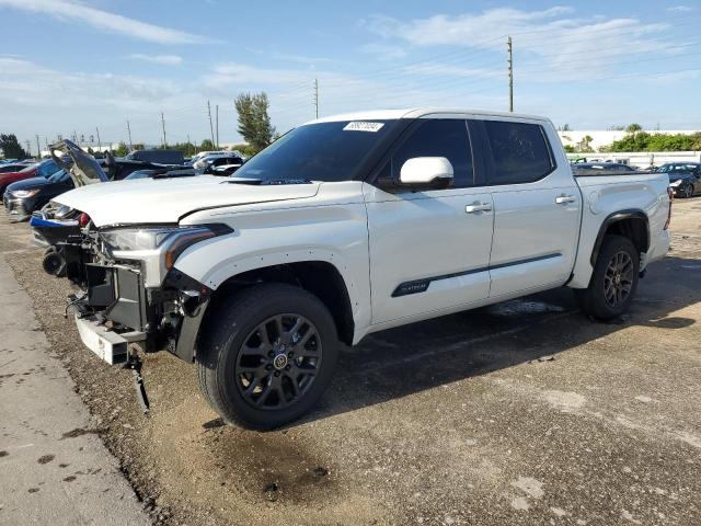 toyota tundra cre 2024 5tfnc5db9rx067013