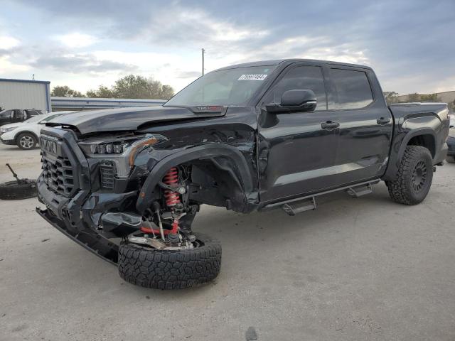 toyota tundra cre 2023 5tfpc5db3px018282