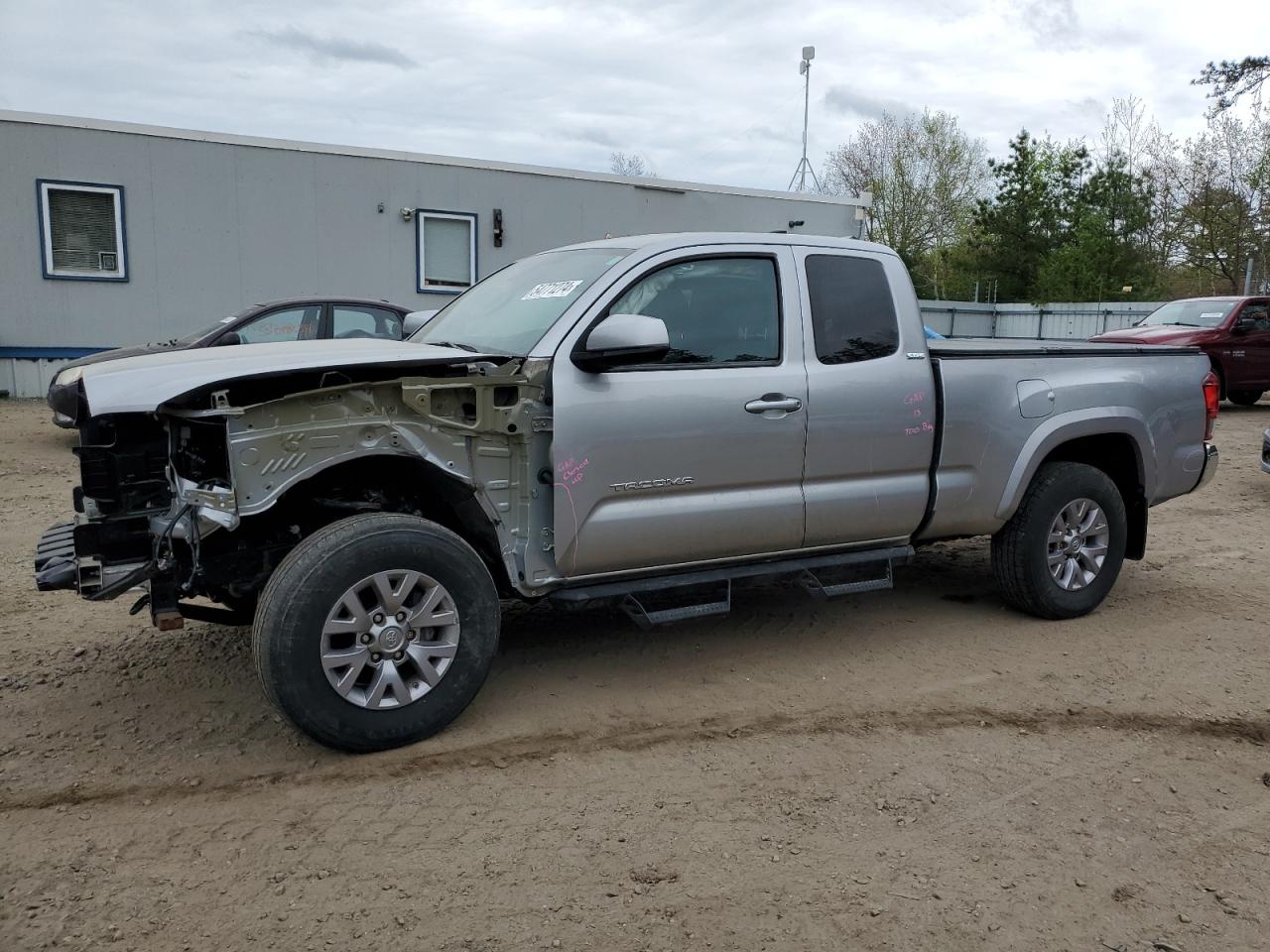 toyota tacoma 2018 5tfsz5an5jx131794