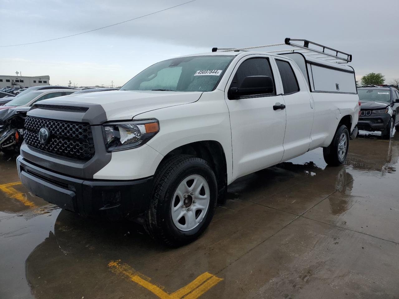 toyota tundra dou 2018 5tfty5f14jx009991