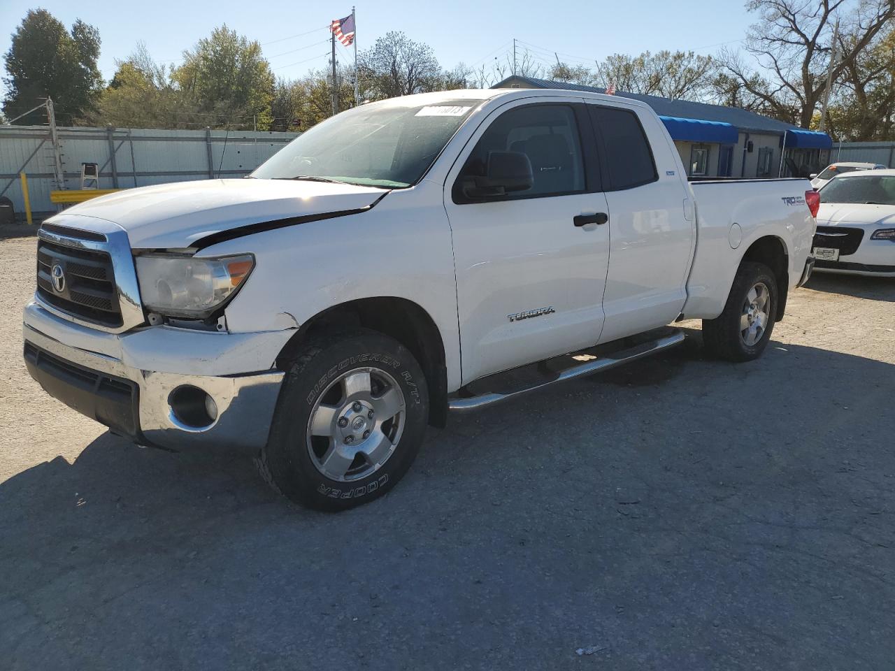 toyota tundra 2010 5tfum5f16ax014514