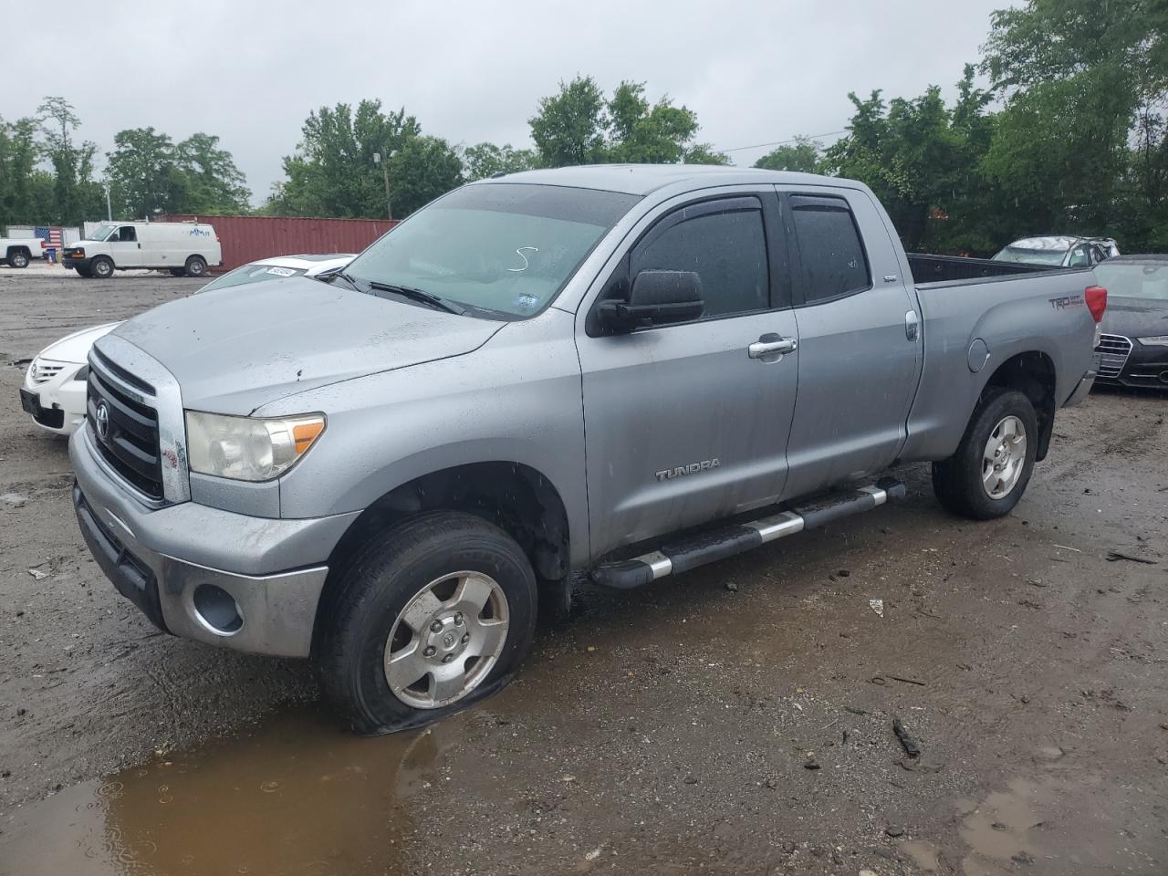 toyota tundra 2013 5tfum5f19dx045342