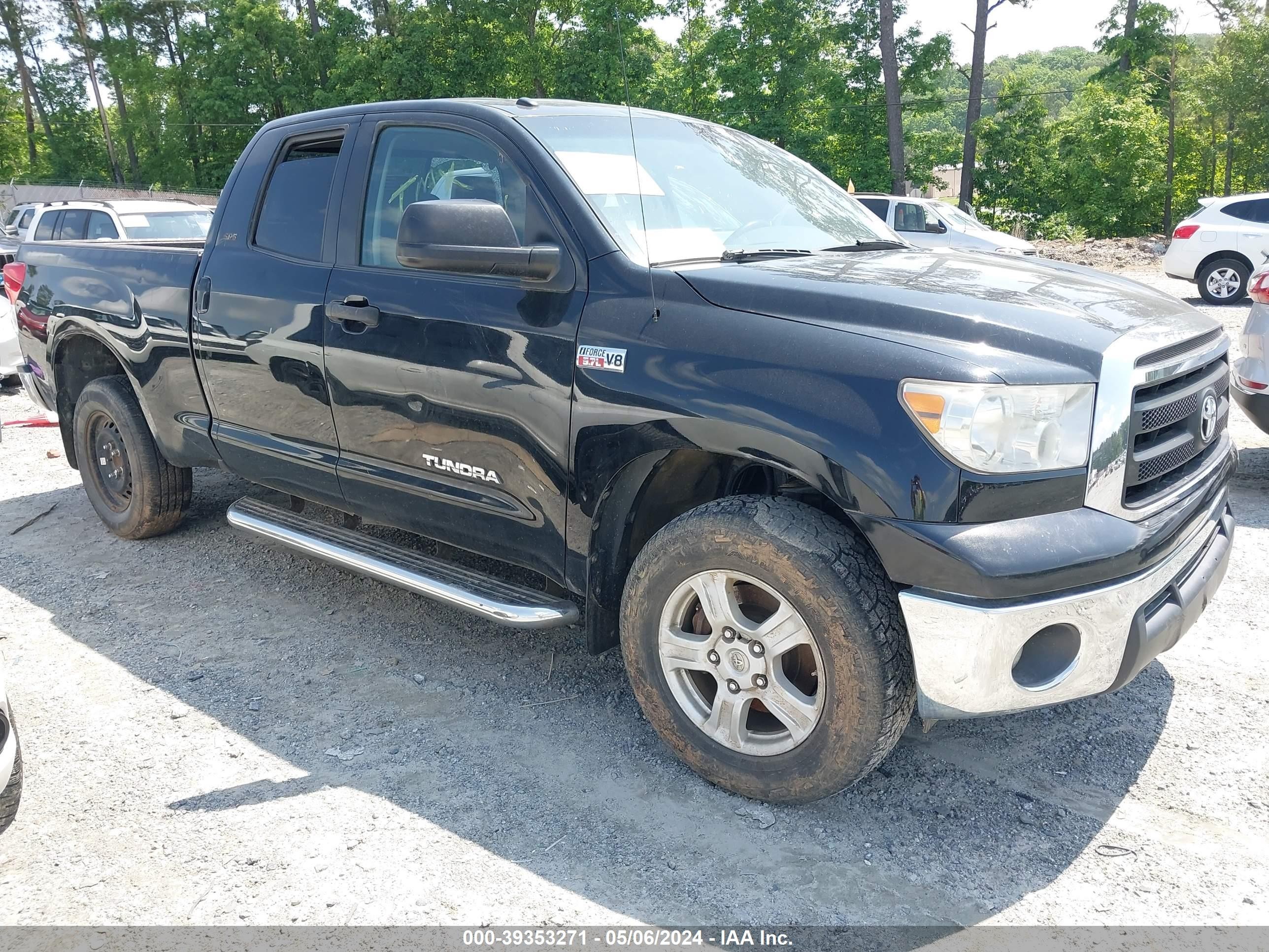 toyota tundra 2010 5tfuy5f11ax108935