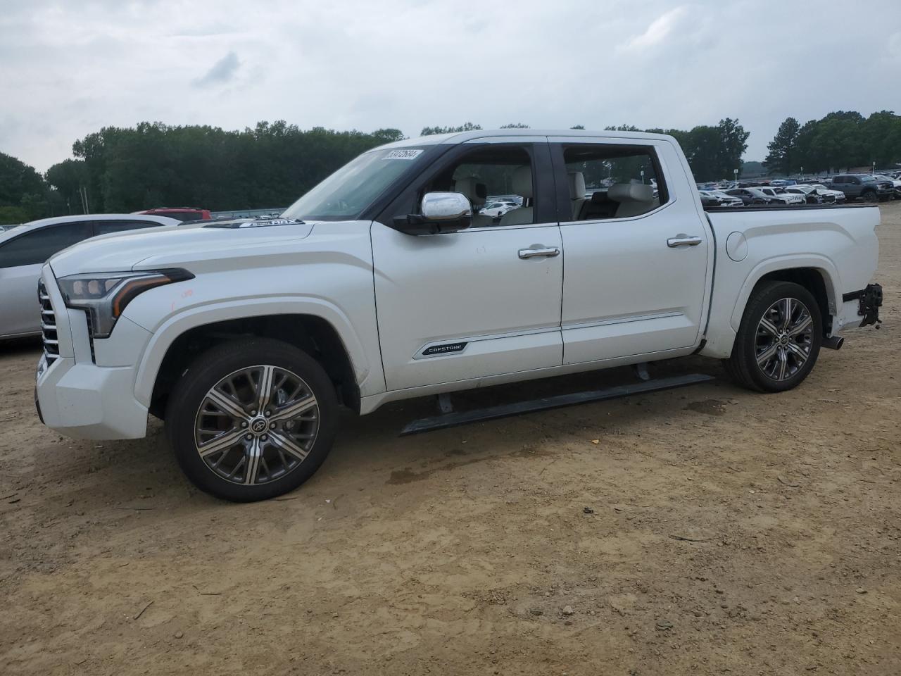 toyota tundra 2022 5tfvc5db9nx006769