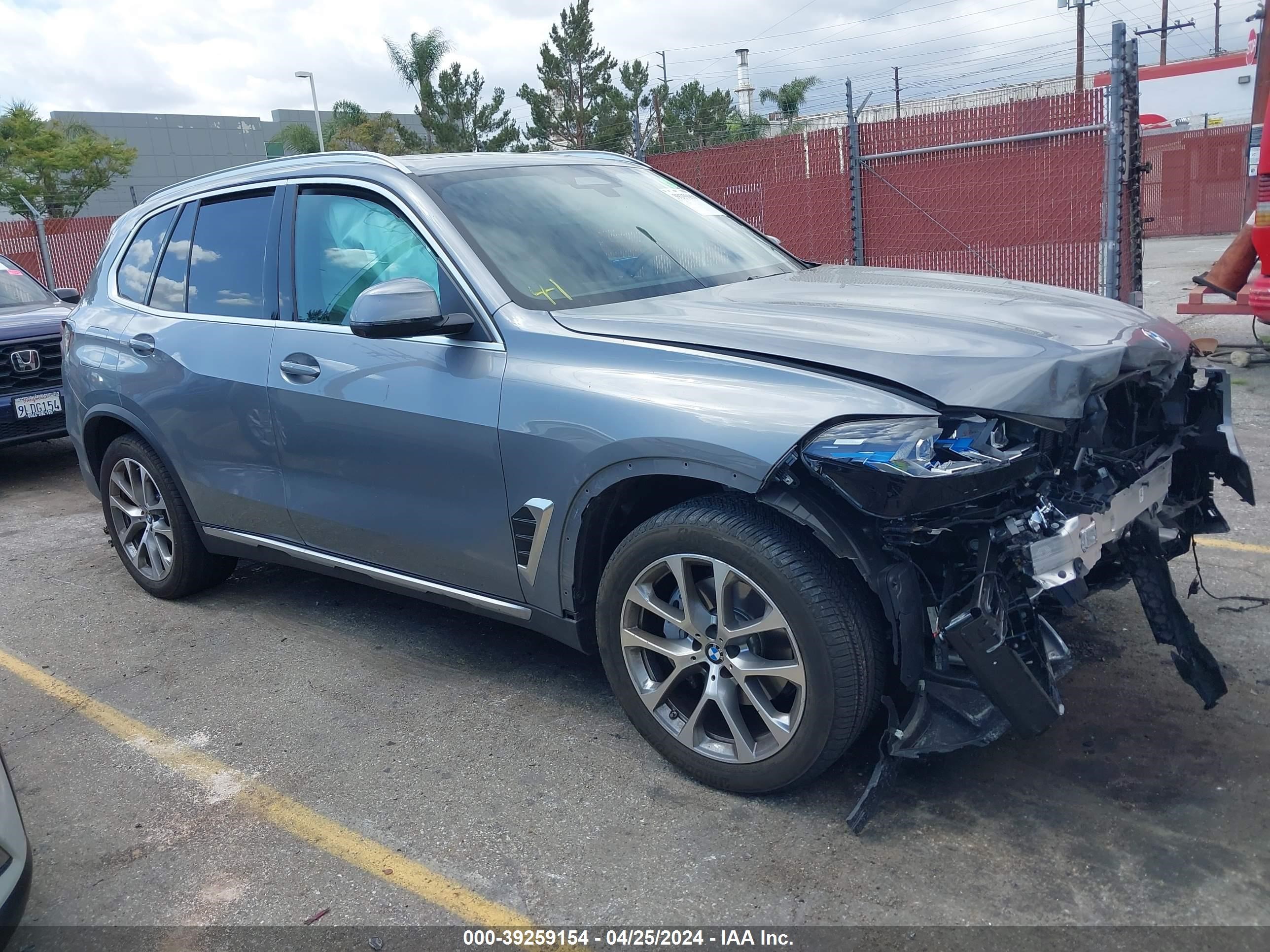 bmw x5 2024 5ux13eu04r9t40844