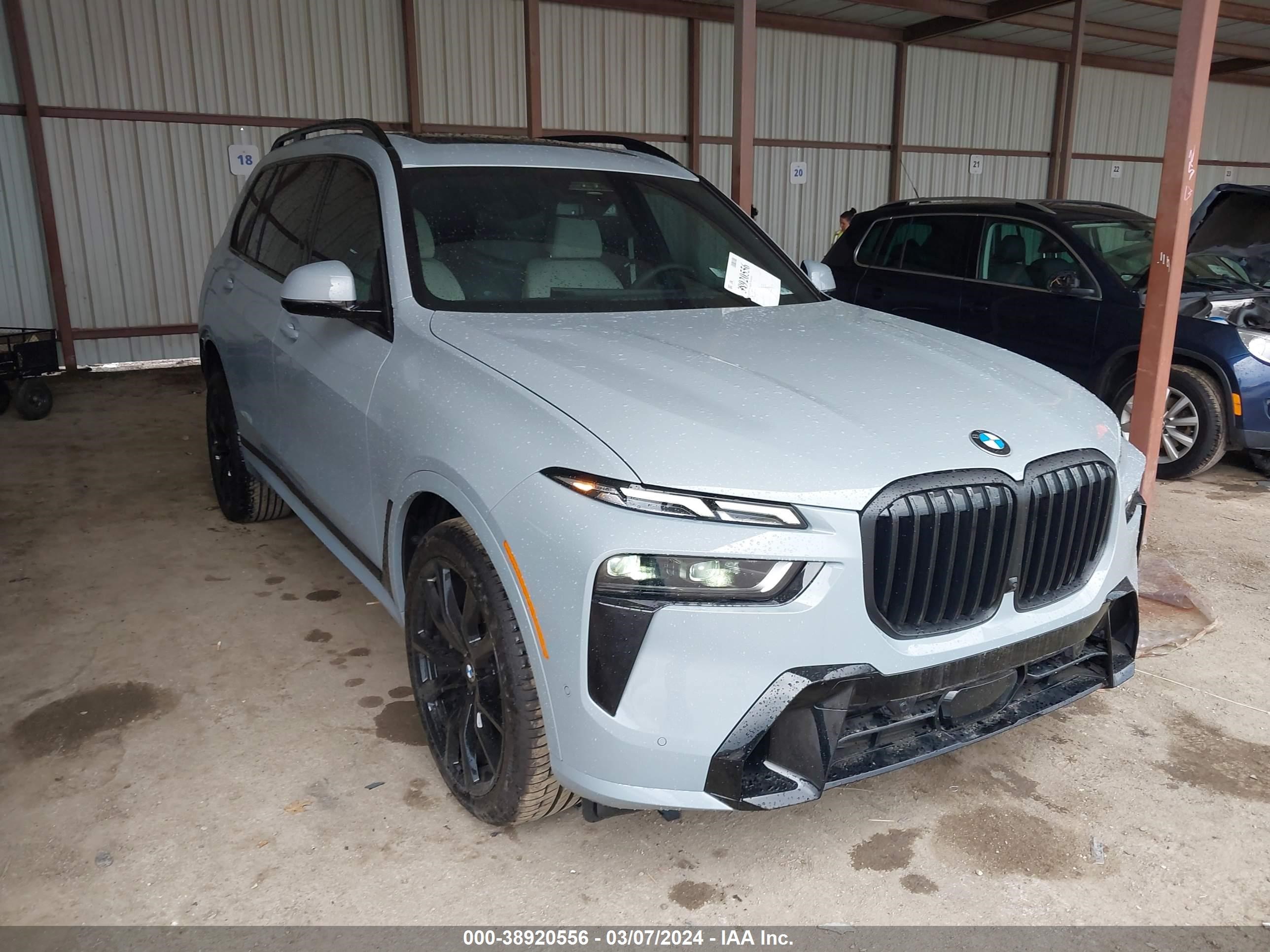 bmw x7 2024 5ux23em04r9u92899