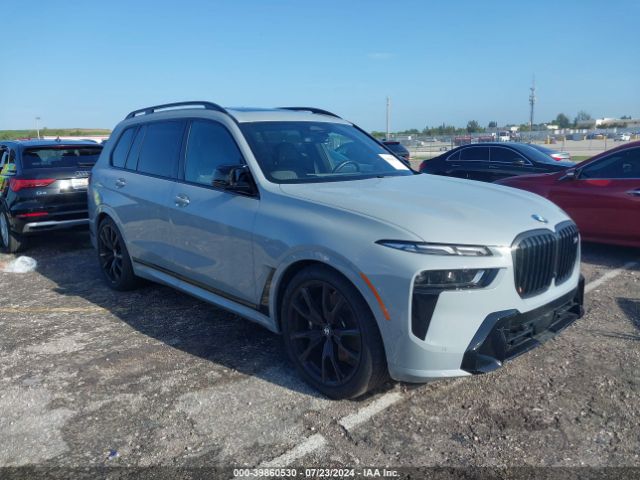 bmw x7 2024 5ux33em04r9u69224