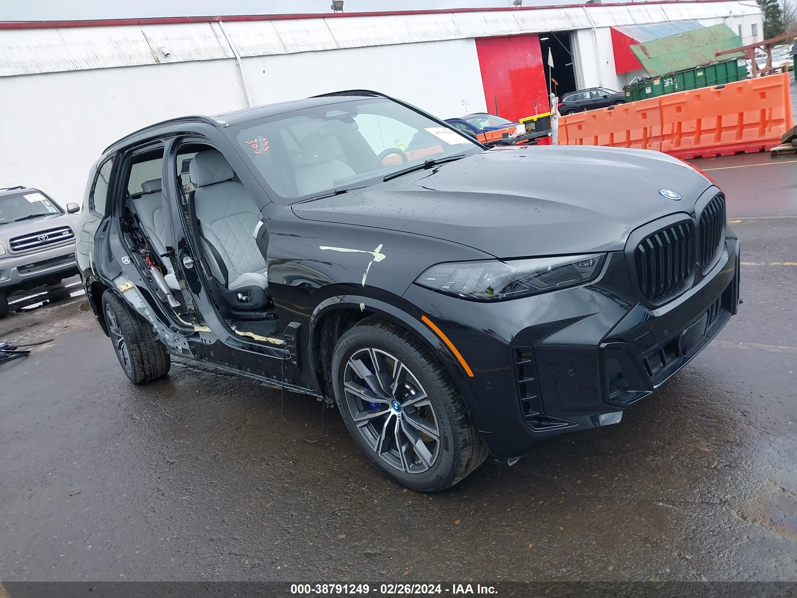 bmw x5 2024 5ux43eu08r9u27000