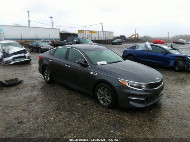 kia optima 2017 5xxgt4l10hg126712