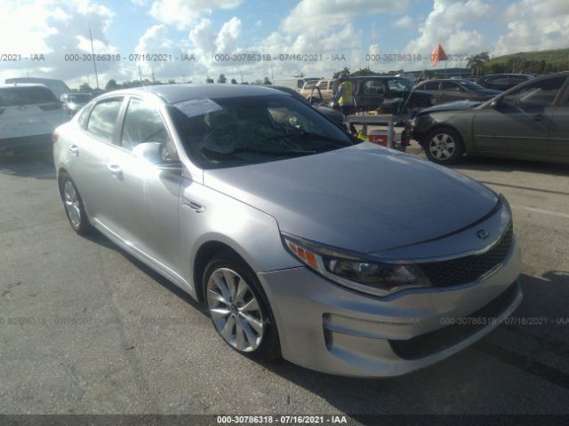 kia optima 2017 5xxgt4l30hg122192