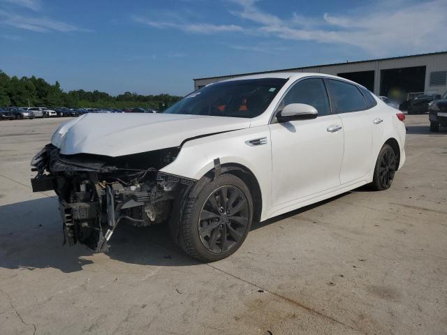 kia optima 2017 5xxgt4l31hg124906