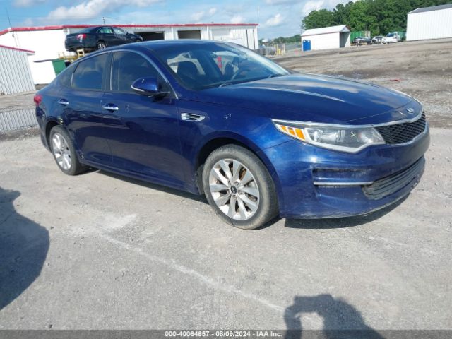 kia optima 2017 5xxgt4l31hg174902