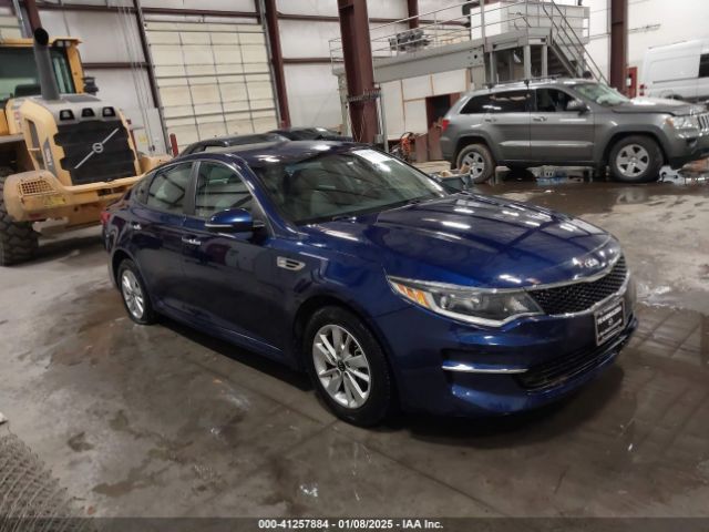 kia optima 2017 5xxgt4l31hg177511