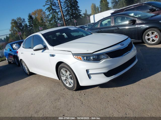 kia optima 2017 5xxgt4l31hg178089