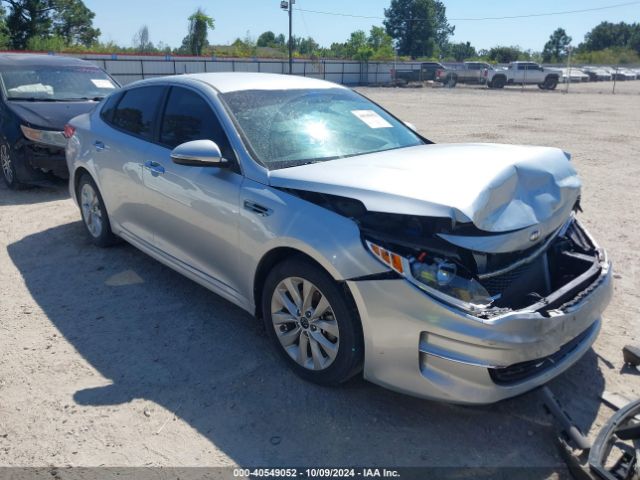 kia optima 2018 5xxgt4l31jg261771